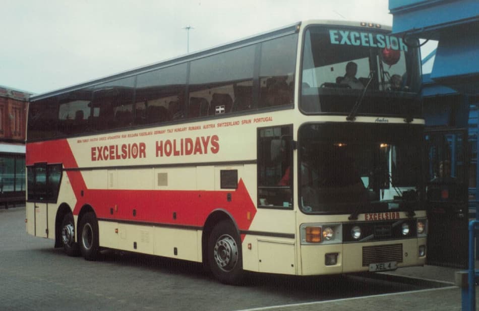 XEL4 "Amber" at Bournemouth Travel Interchange in 1992